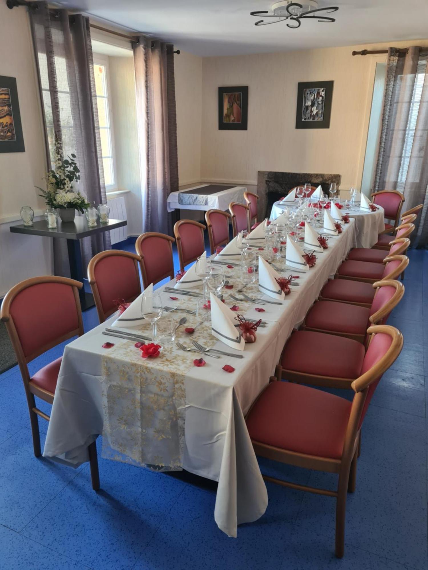 Hotel Saint Julien Aux Bois 外观 照片
