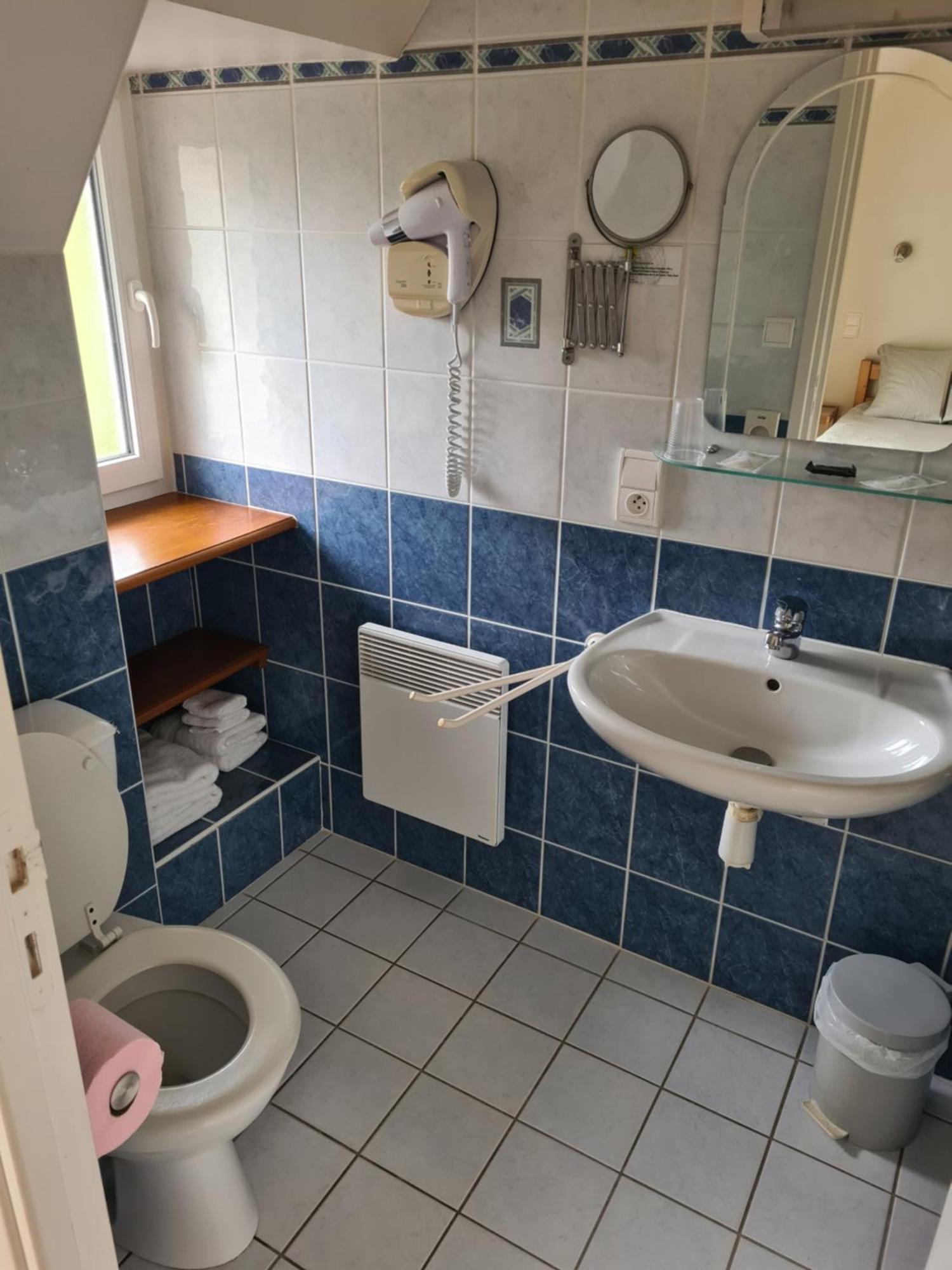 Hotel Saint Julien Aux Bois 外观 照片